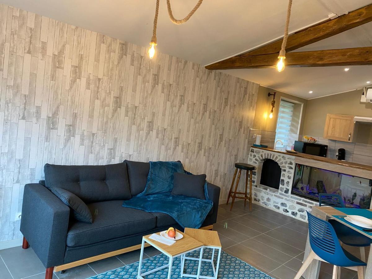 Les 4 Seasons, Agreable Gite Avec Terrasse Et Jardin La Croix Bigot Zewnętrze zdjęcie